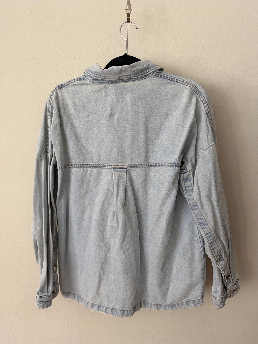 ZARA Light Blue Denim Jacket with Front Pockets - Picture 3 of 3